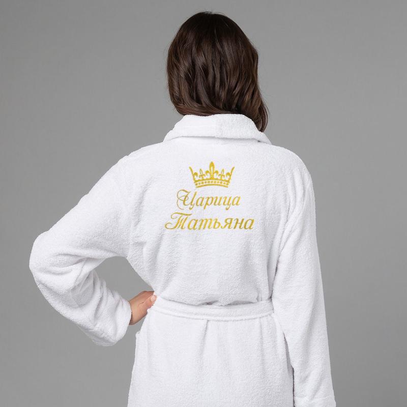 Женский халат с вышивкой 